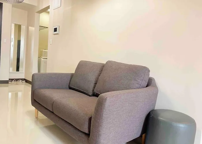Exclusive Bgc At Uptown Area #upt136d Apartment