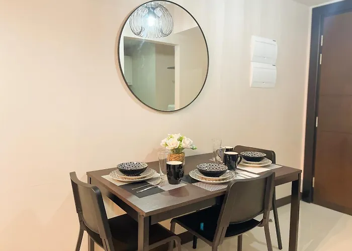 Exclusive Bgc At Uptown Area #upt136d Apartment Manila