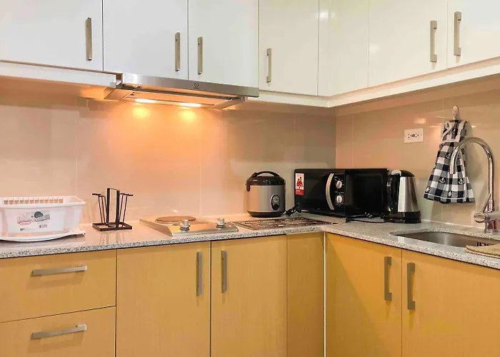 Exclusive Bgc At Uptown Area #upt136d Manila
