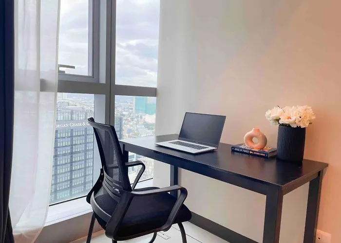 Exclusive Bgc At Uptown Area #upt136d * Manila